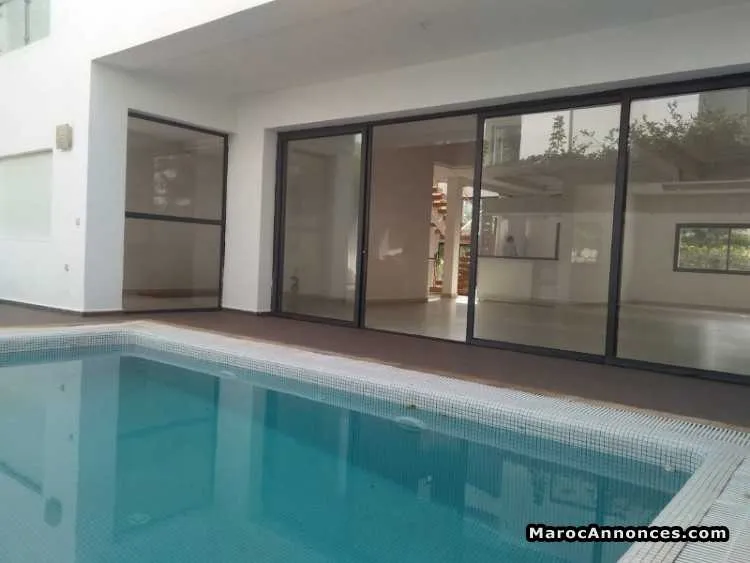 Villa en location à ain diab - الدار البيضاء (3)