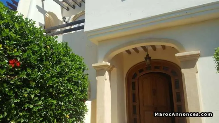 Villa en location à ain diab - الدار البيضاء
