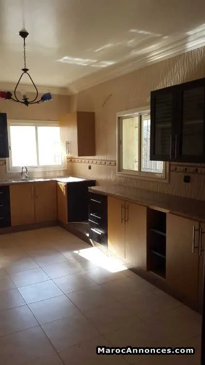 Villa vide a louer a hay riad,rabat - الرباط (3)