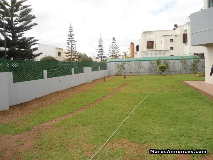 Villa a louer à olm - الرباط