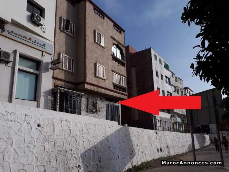 Maison pour exploitation commercial ou médical. - أسفي