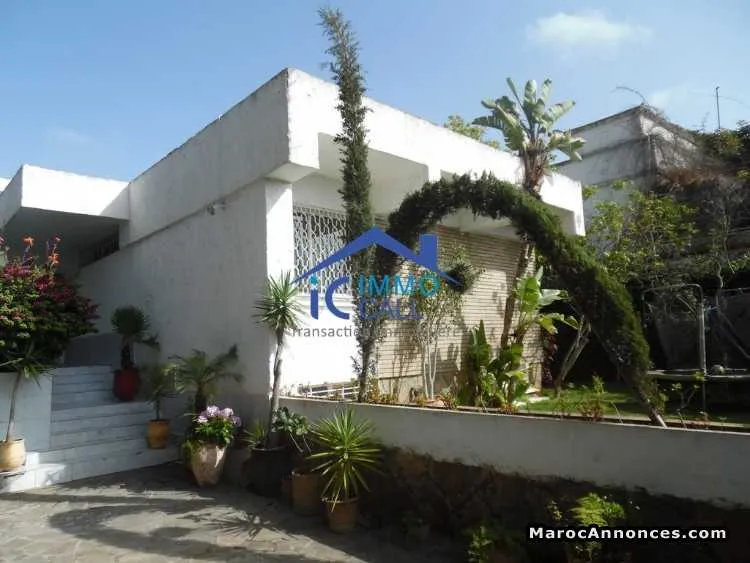 Villa a louer situe à rabat-agdal de 1000 m² - الرباط