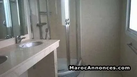 Villa vide à la location à long champs - الدار البيضاء (2)