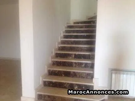 Villa vide à la location à ain diab - الدار البيضاء (2)