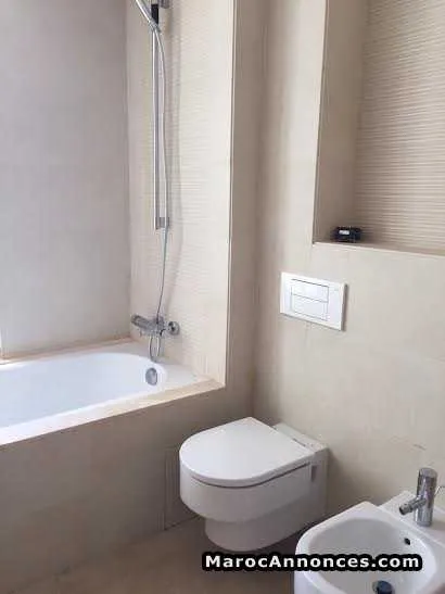 Maison à louer de 148m² à bouskoura - الدار البيضاء (3)
