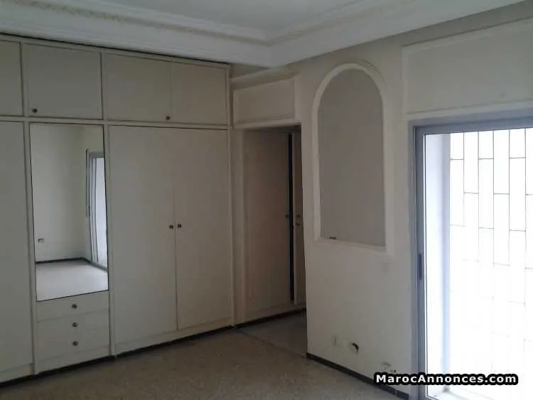 Villa de 600 m² à c.i.l - الدار البيضاء (2)
