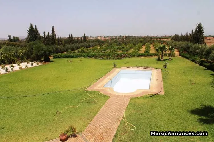 Villa à louer sur la route de fes - مراكش