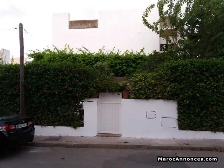 Villa à louer - الرباط