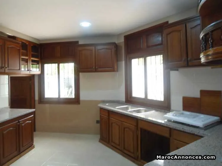 Villa 1000m2 pour location - الرباط (3)