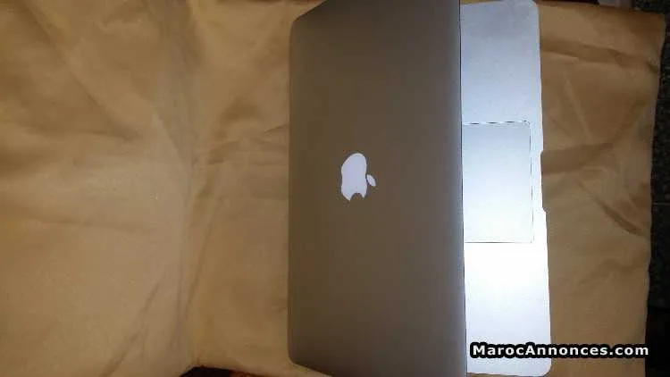 Macbook air version 2017 - Chafchaouen
