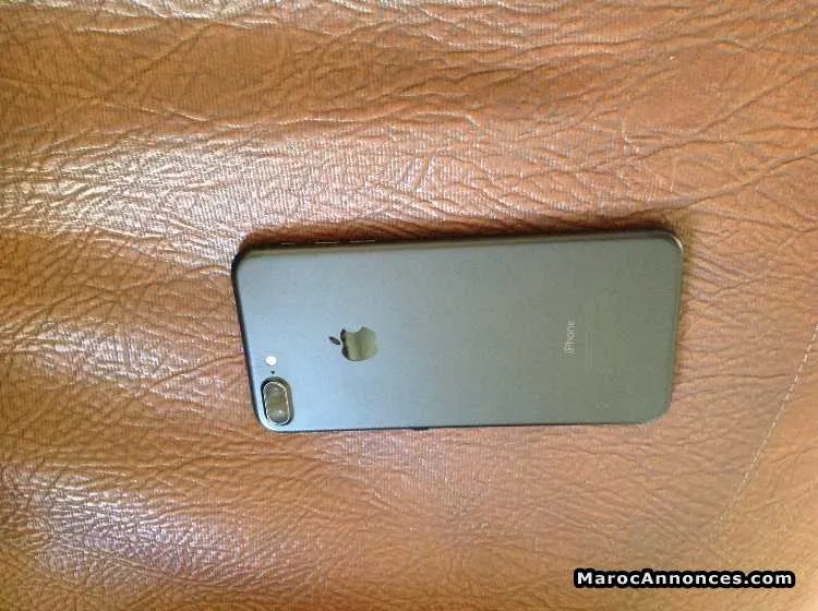 Iphone 7plus noire mate - الرباط