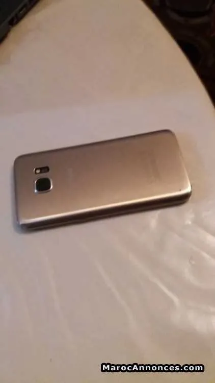 Galaxy s7 gold - الرباط