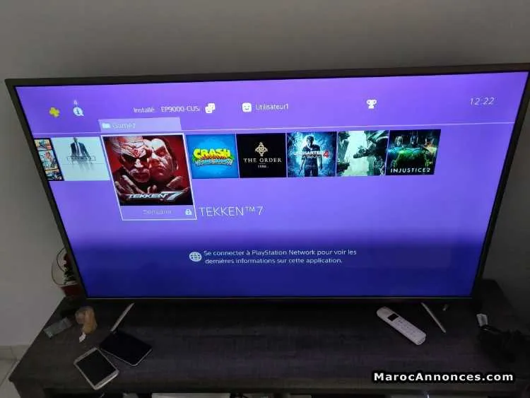 Ps4 blanche crackÉ avec manette - الدار البيضاء (2)