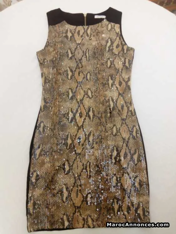 Robe - سلا