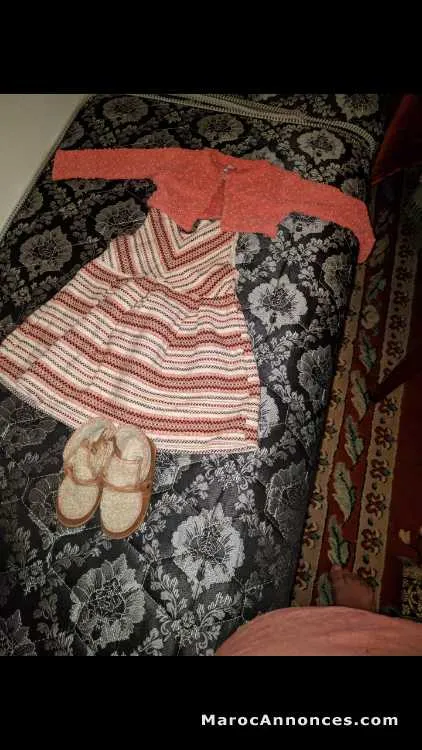 Vêtement  robe - سلا