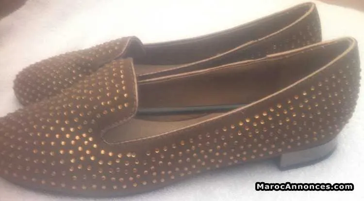 Chaussures neuves - الرباط