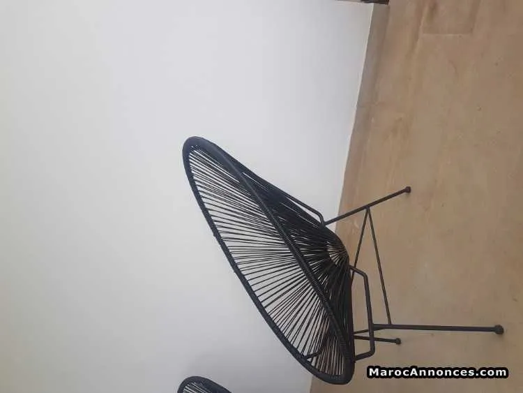 Chaise noire modele acapulco - الدار البيضاء (2)