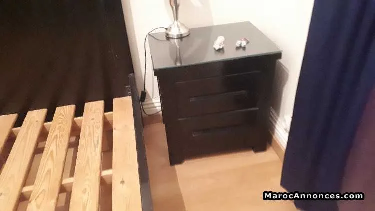 Chambre a coucher bois massif acajou - الدار البيضاء (2)