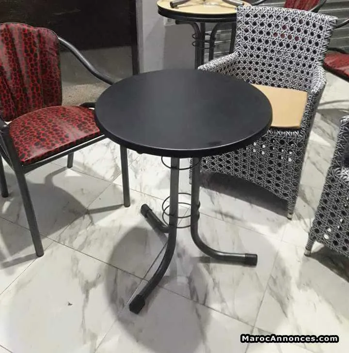 Chaises du café - المحمدية (3)