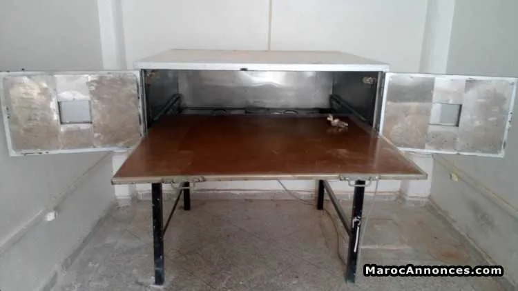 Four électrique pour thermoplastique - القنيطرة