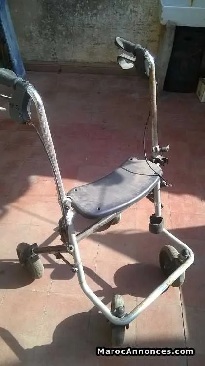 Rollator ou cadre de marche dÉambulateurs À 4 rou - الدار البيضاء