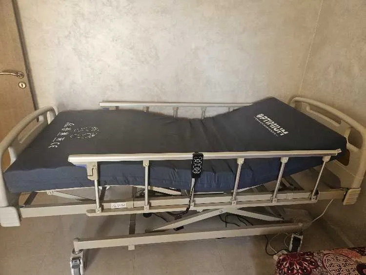 Location lit medical 3positions - مراكش