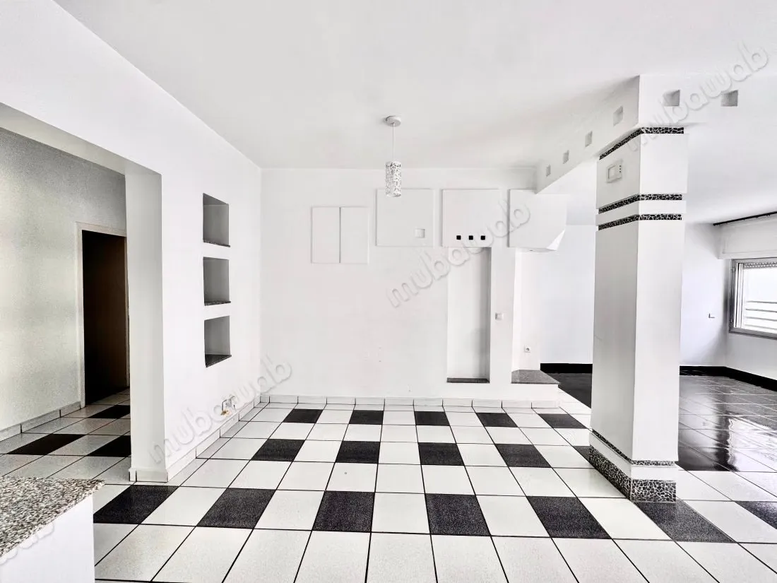 Élégant appartement rénové de 157 m² – Maarif Extension - الدار البيضاء (2)