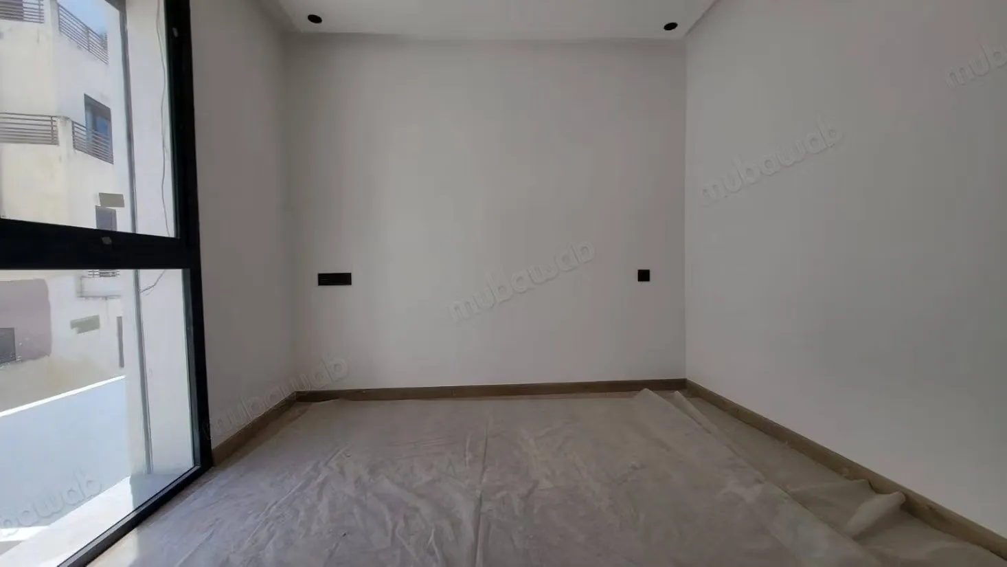 Appartement à l'achat à Palmier. 1 Pièce. Porte blindée, séc... - الدار البيضاء (2)