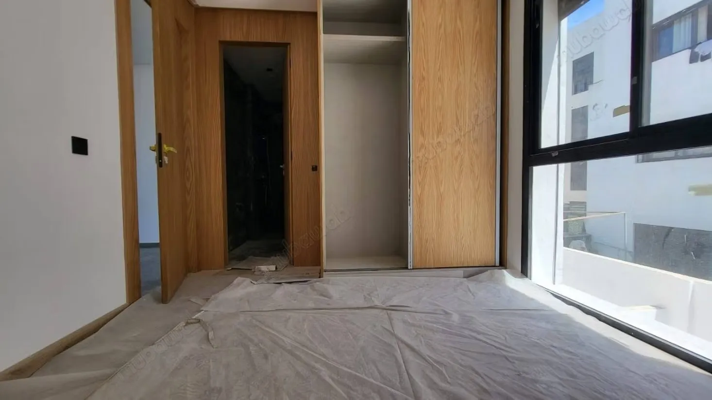Appartement à l'achat à Palmier. 1 Pièce. Porte blindée, séc... - الدار البيضاء (3)