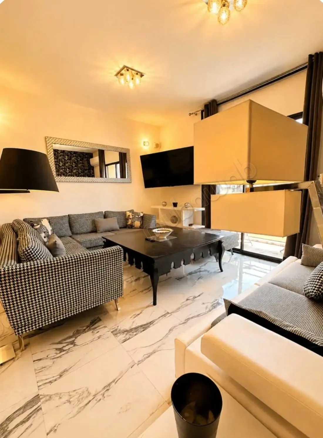 Vend appartement à Guéliz. 2 chambres. Bien meublé - مراكش (2)