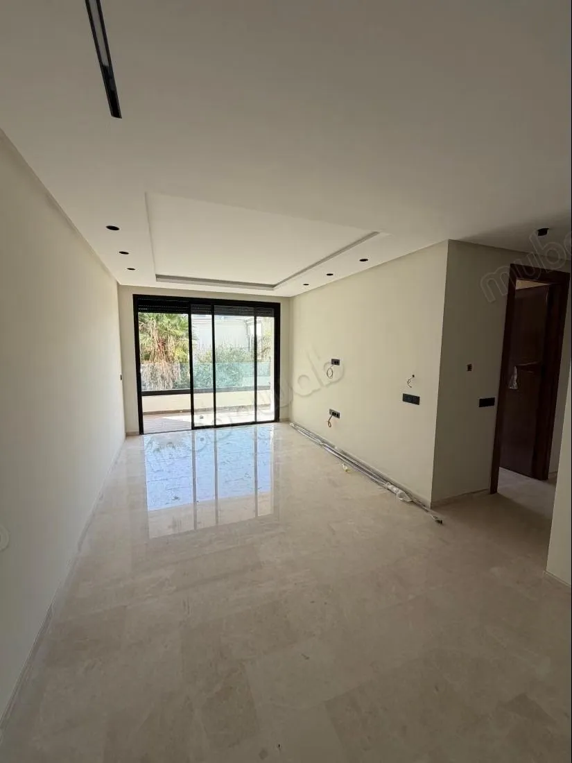 Studio haut standing a saisir - الدار البيضاء (2)