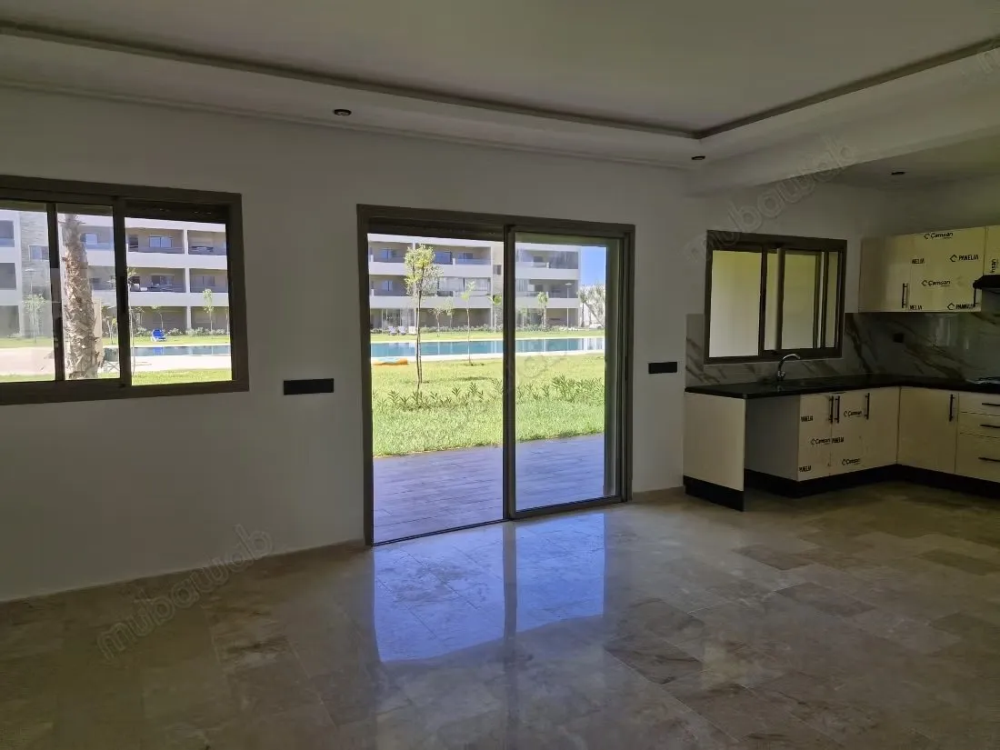 Superbe appartement moderne avec jardin et vue sur piscine - سيدي رحال