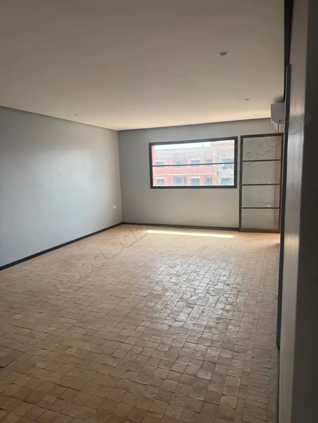 Appartement 120m² 2 chambres, dernier étage, terrasse et par... - مراكش