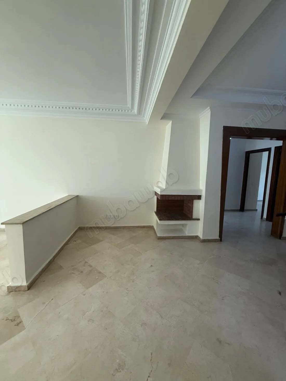 Vend appartement à Les Hôpitaux. 4 pièces. Avec ascenseur et... - الدار البيضاء (3)