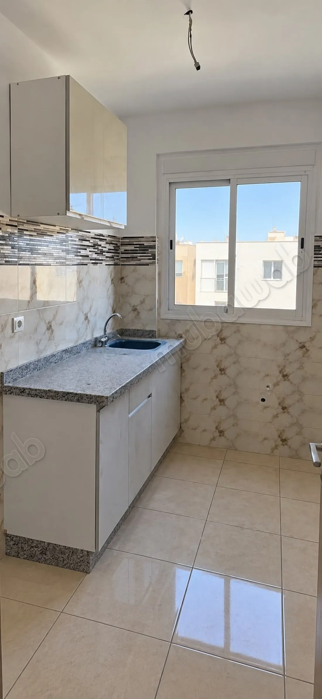 Appart neuf – jamais habité / portes de marrakech - مراكش (3)