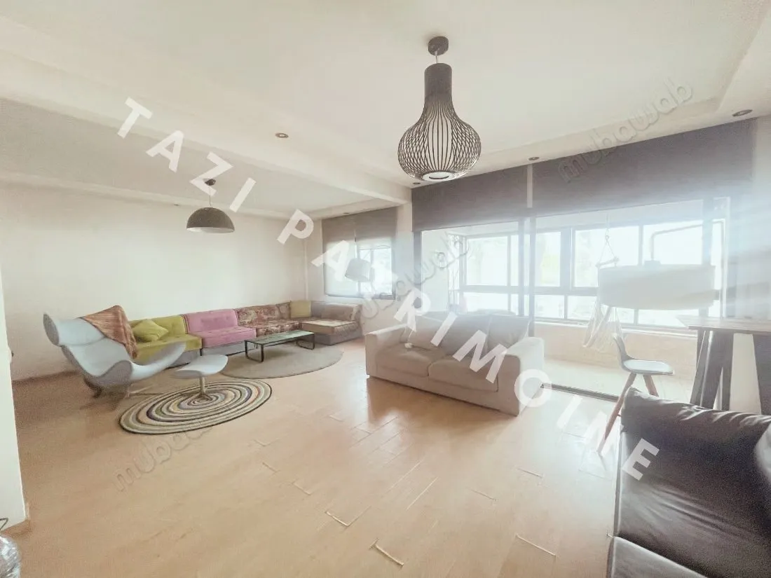 Apt 3 ch terrasse à rénover résidence fermée - الدار البيضاء