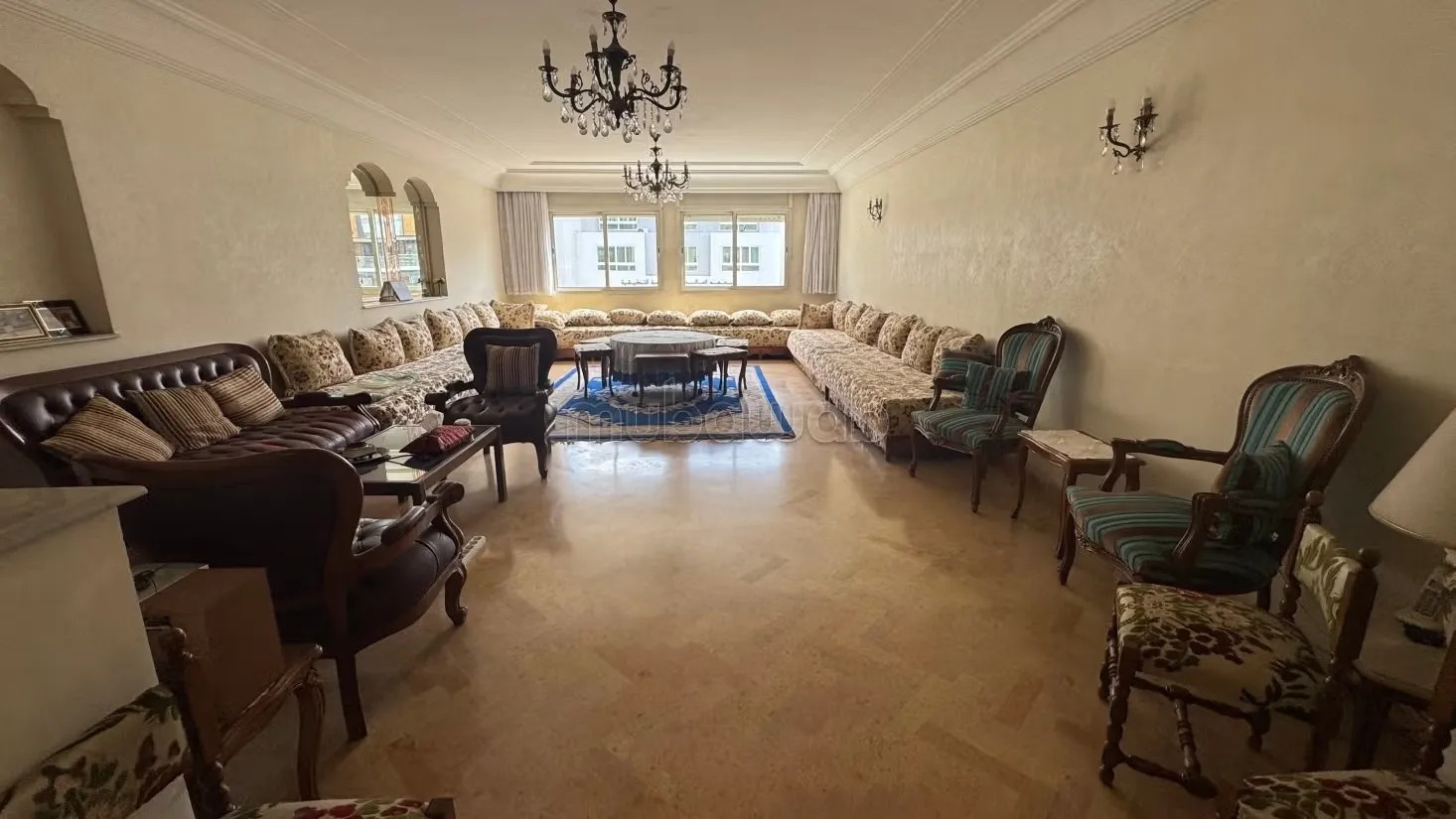 Appartement à vendre sur Bd Bir Anzarane côté hôtel Addagio... - الدار البيضاء
