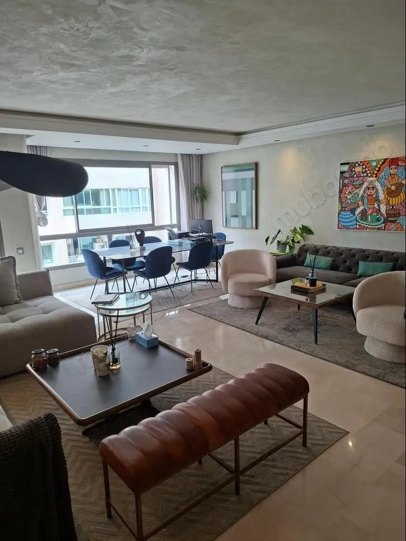 A vendre un joli appartement avec terrasse et 4 chambres - الدار البيضاء (3)