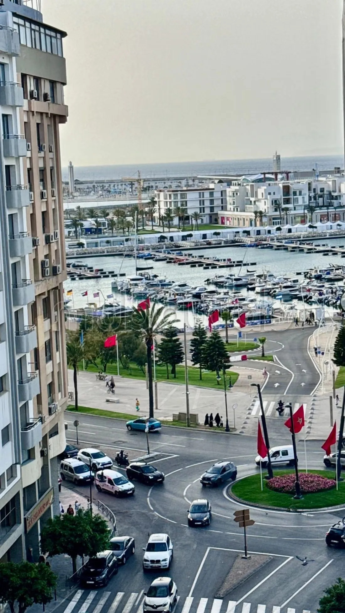 Appartement meublé nuef à louer vue sur marina - طنجة