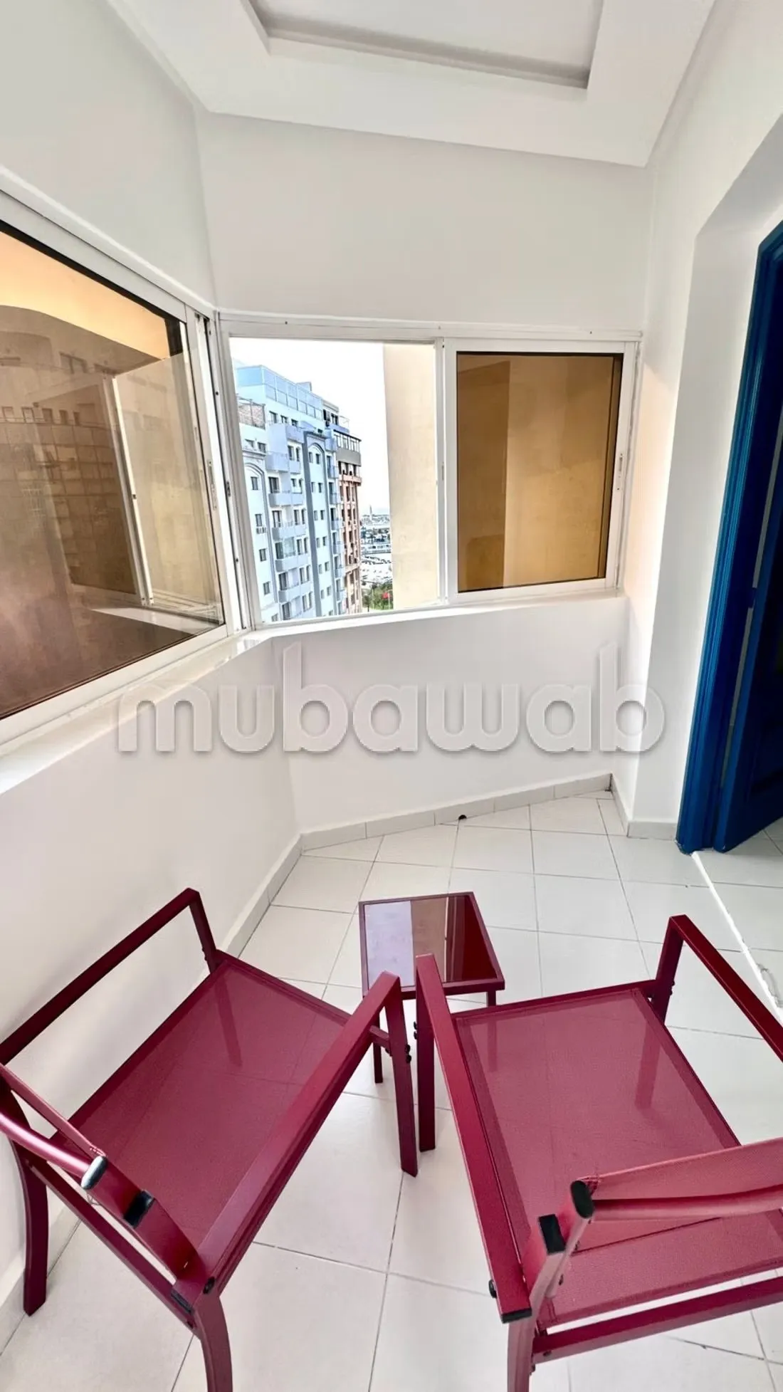 Appartement meublé nuef à louer vue sur marina - طنجة (2)