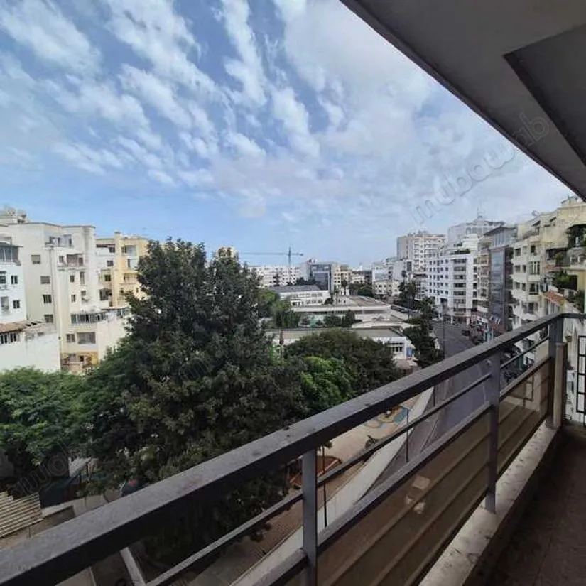Appartement à Louer de 130.0 m² à Casablanca, Palmier Maarif - الدار البيضاء (2)