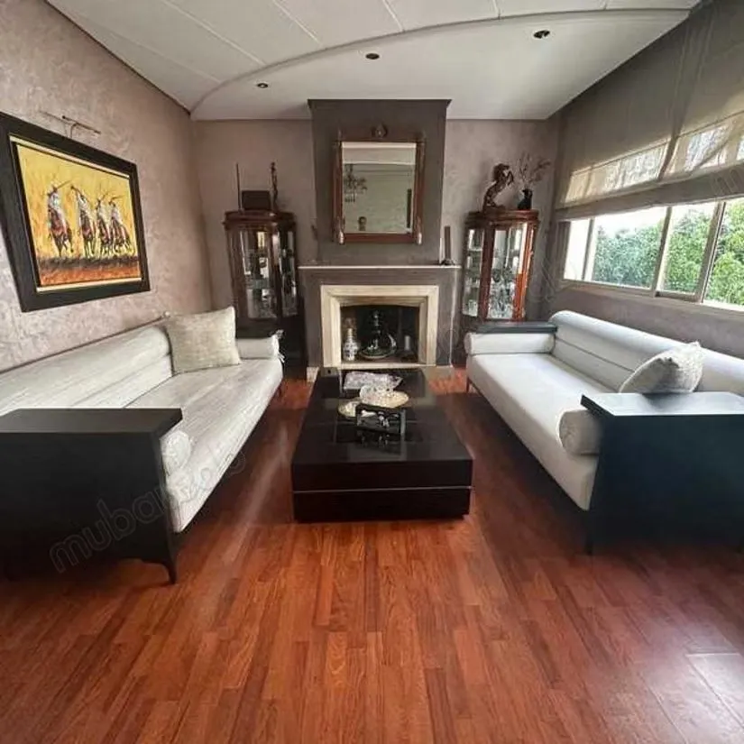 Appartement à Louer de 239.0 m² à Casablanca, Racine - الدار البيضاء