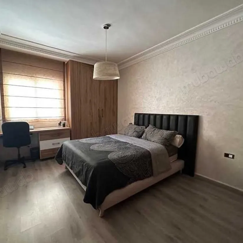 Appartement à Louer de 239.0 m² à Casablanca, Racine - الدار البيضاء (3)