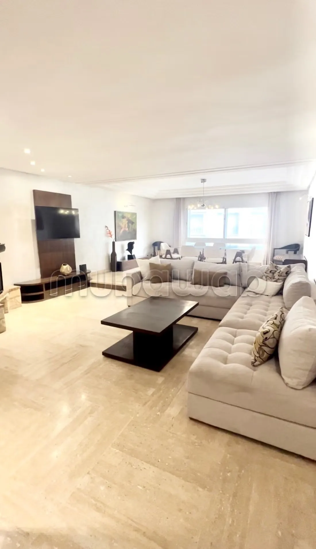 Bel Appartement meublé RACINE Triangle d’Or - الدار البيضاء