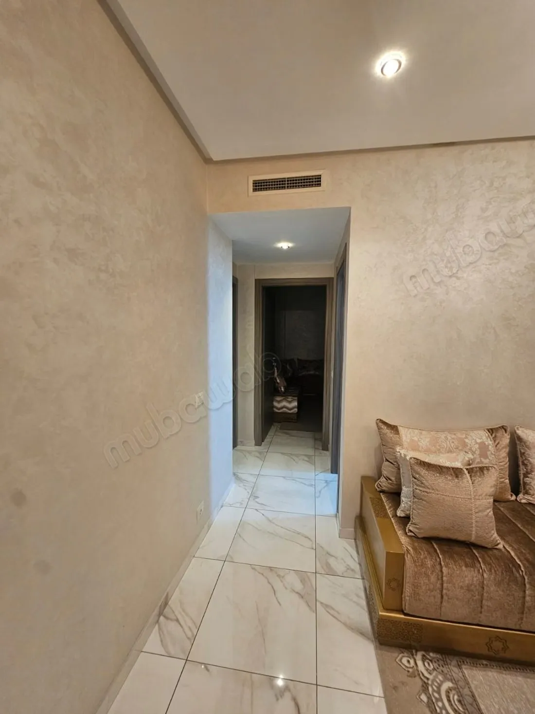 Bel Appartement de 159m à vendre à l'oasis - الدار البيضاء (3)