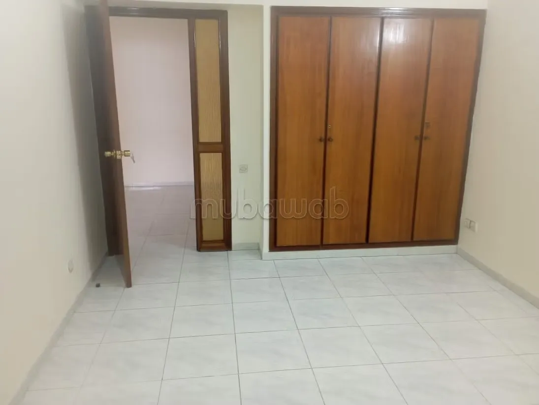 Appartement 200m hay riad - الرباط