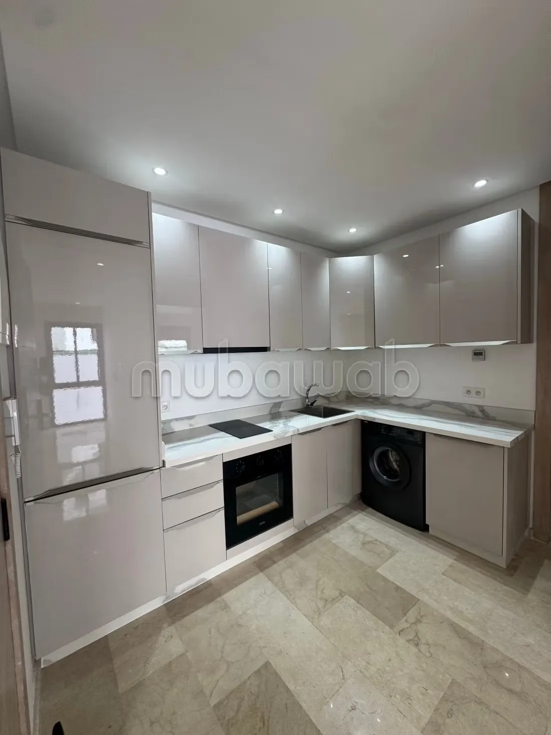 Vente d'un bel appartement à Bourgogne Ouest. 
1 belle chamb... - الدار البيضاء