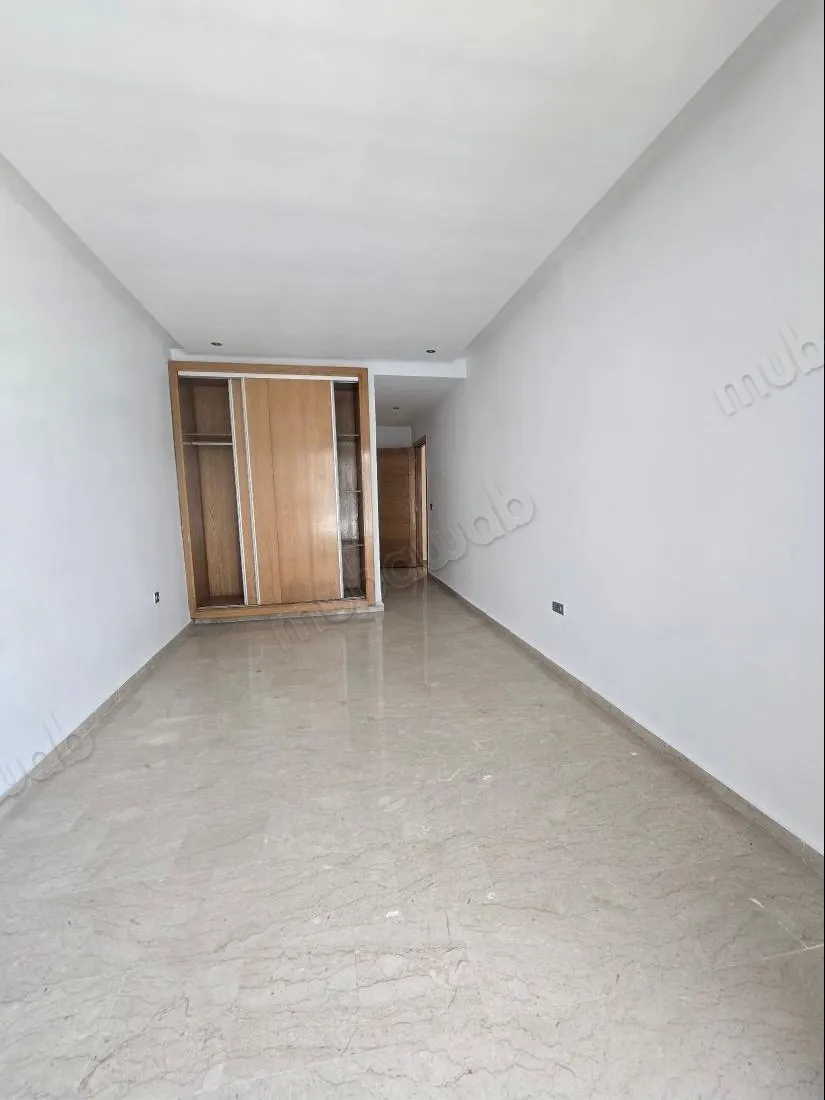 Quartier les princesses à vendre un appartement agréable de... - الدار البيضاء (2)