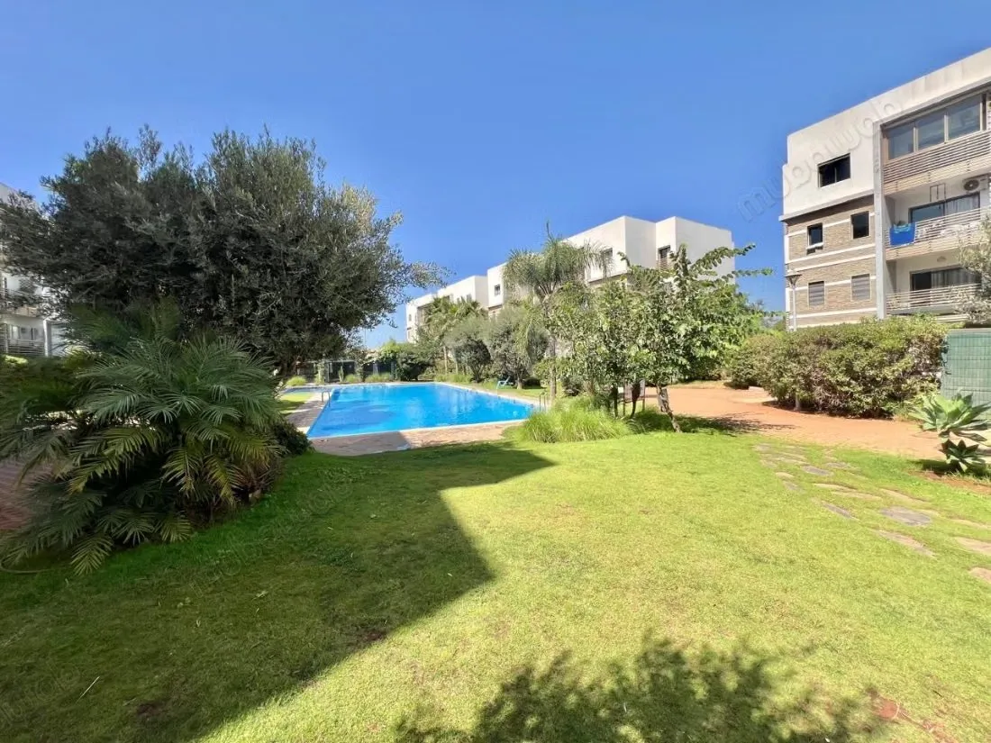 Appartement refait à neuf en résidence sécurisée - بوسكورة