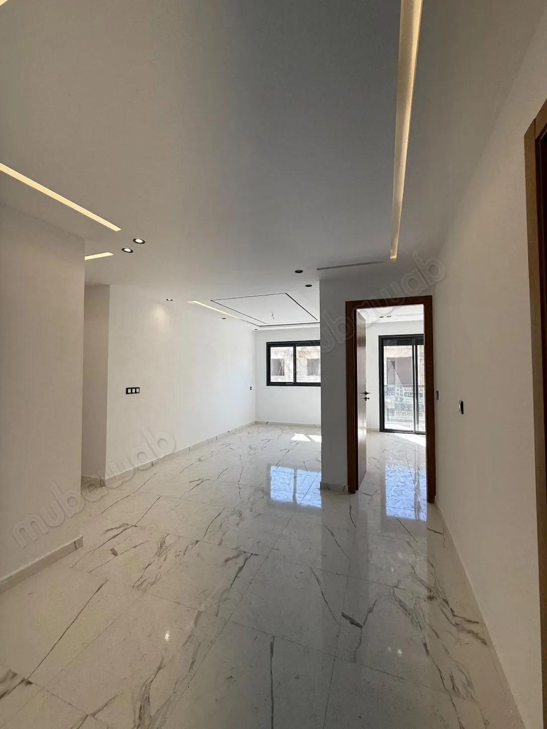 Bel appartement à vendre à Martil. 2 chambres. Grand balcon - مرتيل